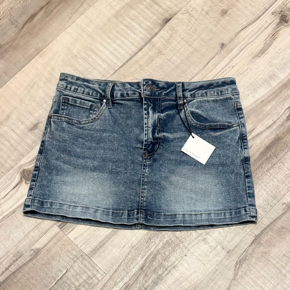 Women’s Denim Mini Skirt - Picture 2 of 4